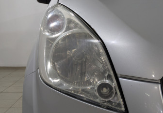 Подержанный автомобиль Suzuki Splash 2010 года (11 фото)