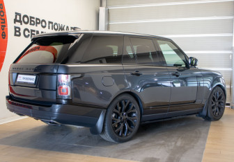 Подержанный автомобиль Land Rover Range Rover 2019 года (4 фото)