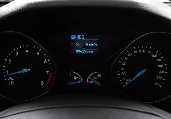 Подержанный автомобиль Ford Focus Hatchback 2018 года (11 фото)