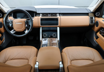 Подержанный автомобиль Land Rover Range Rover 2018 года (14 фото)
