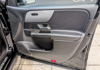Подержанный автомобиль Mercedes-Benz GLB 2020 года (23 фото)