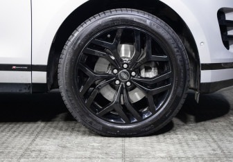 Подержанный автомобиль Land Rover Range Rover Evoque 2019 года (28 фото)