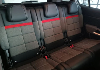 Подержанный автомобиль Citroen C5 Aircross 2019 года (16 фото)