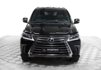 Подержанный автомобиль Lexus LX 2016 года (2 фото)