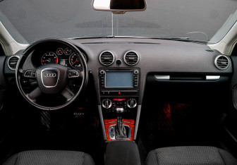 Подержанный автомобиль Audi A3 Hatchback 2012 года (15 фото)