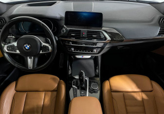 Подержанный автомобиль BMW X3 2019 года (11 фото)