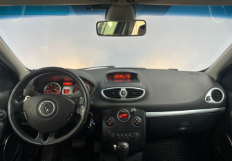 Подержанный автомобиль Renault Clio Hatchback 2007 года (12 фото)