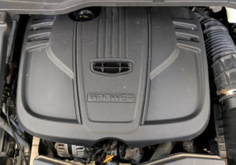 Подержанный автомобиль Geely Coolray 2022 года (9 фото)