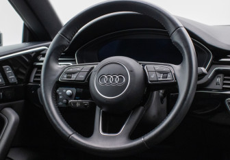 Подержанный автомобиль Audi A5 Liftback 2020 года (15 фото)