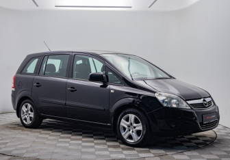 Подержанный автомобиль Opel Zafira Compactvan 2010 года (7 фото)