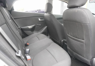 Подержанный автомобиль Kia Rio Sedan 2014 года (10 фото)