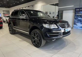 Подержанный автомобиль Volkswagen Touareg 2007 года (3 фото)