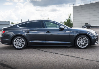 Подержанный автомобиль Audi A5 Liftback 2017 года (4 фото)