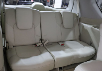 Подержанный автомобиль Infiniti QX80 2015 года (29 фото)