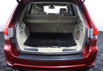Подержанный автомобиль Jeep Grand Cherokee 2013 года (9 фото)