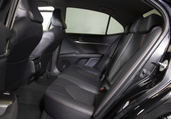 Подержанный автомобиль Toyota Camry Sedan 2021 года (10 фото)