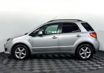 Подержанный автомобиль Suzuki SX4 Hatchback 2008 года (8 фото)