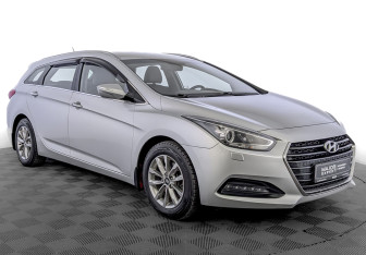 Подержанный автомобиль Hyundai i40 Wagon 2017 года (3 фото)