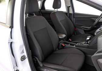 Подержанный автомобиль Ford Focus Hatchback 2018 года (24 фото)