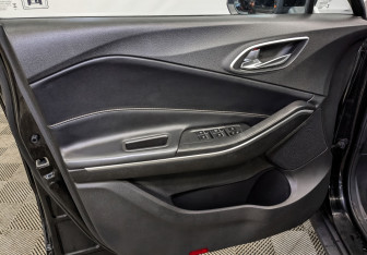 Подержанный автомобиль Москвич 3 2023 года (19 фото)