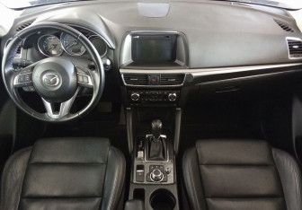 Подержанный автомобиль Mazda CX-5 2015 года (9 фото)