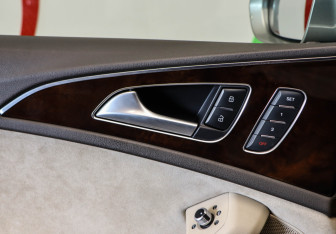 Подержанный автомобиль Audi A6 Sedan 2015 года (25 фото)