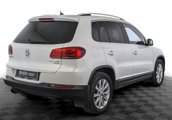 Подержанный автомобиль Volkswagen Tiguan 2015 года (5 фото)