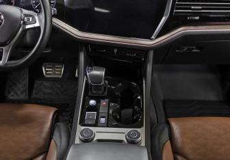 Подержанный автомобиль Volkswagen Touareg 2020 года (15 фото)