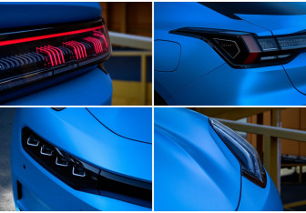 Подержанный автомобиль Zeekr 001 2022 года (22 фото)