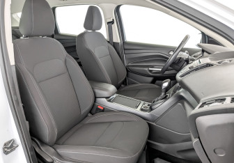 Подержанный автомобиль Ford Kuga 2017 года (23 фото)