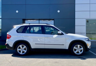 Подержанный автомобиль BMW X5 2008 года (4 фото)