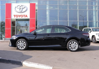 Новый Toyota Camry Sedan 2025 (2 фото)