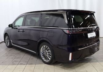 Подержанный автомобиль Voyah Dream 2023 года (6 фото)