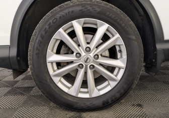 Подержанный автомобиль Nissan Qashqai 2018 года (12 фото)