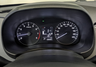 Подержанный автомобиль Hyundai Creta 2019 года (13 фото)