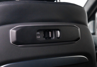 Подержанный автомобиль BMW X7 2023 года (17 фото)