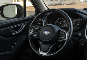 Подержанный автомобиль Subaru Forester Suv 2021 года (10 фото)