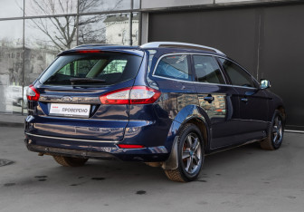 Подержанный автомобиль Ford Mondeo Wagon 2012 года (4 фото)
