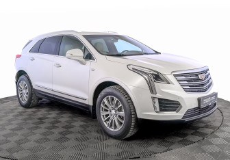 Подержанный автомобиль Cadillac XT5 2016 года (3 фото)