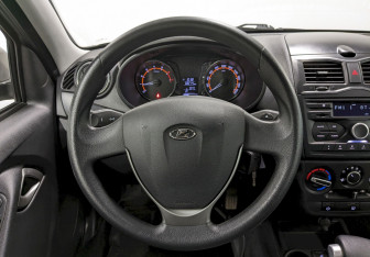 Подержанный автомобиль LADA (ВАЗ) Granta Sedan 2021 года (23 фото)