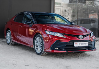 Подержанный автомобиль Toyota Camry Sedan 2021 года (3 фото)