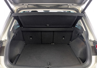 Подержанный автомобиль Volkswagen Tiguan 2019 года (10 фото)