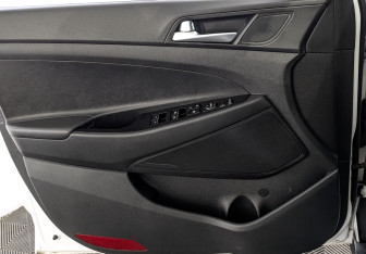 Подержанный автомобиль Hyundai Tucson 2020 года (19 фото)