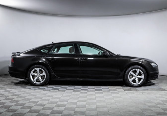 Подержанный автомобиль Audi A7 2015 года (4 фото)
