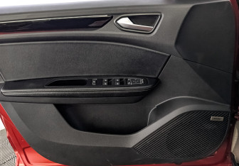 Подержанный автомобиль Renault Arkana 2019 года (19 фото)