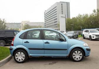Подержанный автомобиль Citroen C3 Hatchback 2009 года (3 фото)