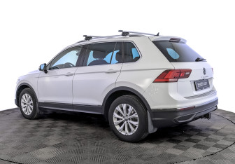 Подержанный автомобиль Volkswagen Tiguan 2021 года (7 фото)