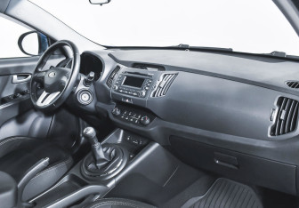 Подержанный автомобиль Kia Sportage 2013 года (8 фото)