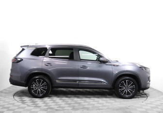 Подержанный автомобиль Chery Tiggo 8 Pro Max 2022 года (4 фото)