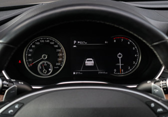 Подержанный автомобиль Genesis G80 2021 года (30 фото)